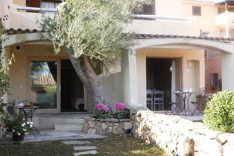 Baia De Bahas Residence Golfo Aranci Buitenkant foto